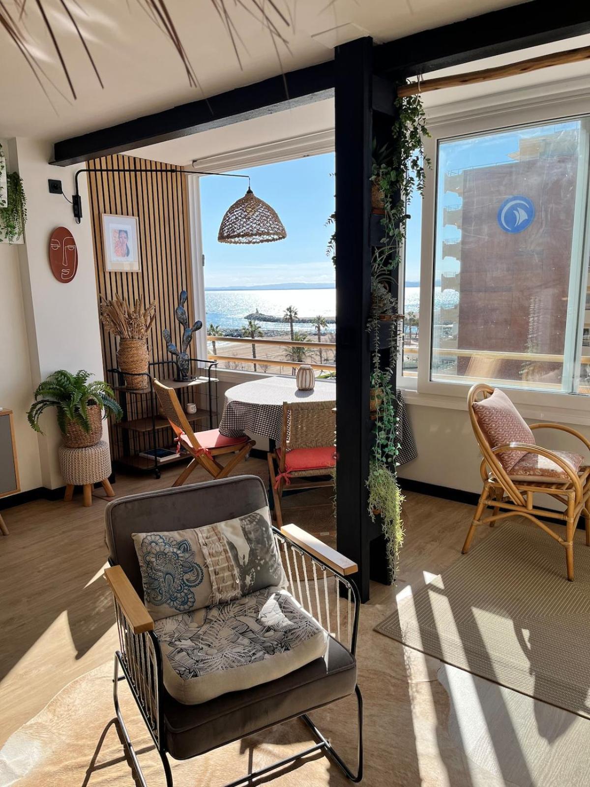 L'Appart-Rosas Boheme Chic, Au Bord De La Mer Екстериор снимка